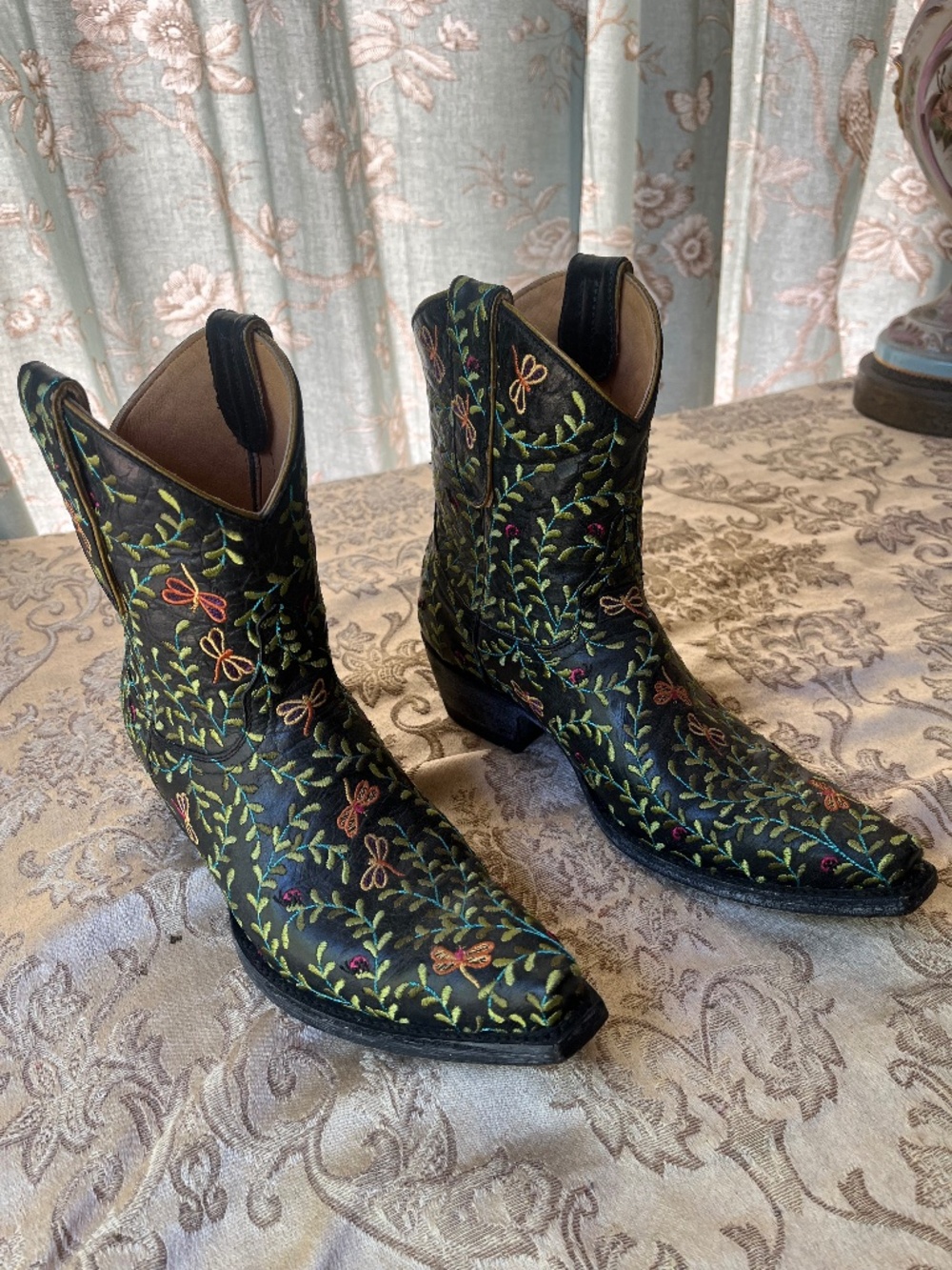 Old Gringo sz 7 boots like new